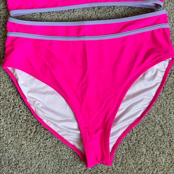 Pink Bikini Set - Picture 4 of 8